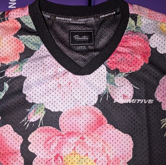 Primitive Mens Eden Hockey Jersey Size Large Black Floral Sublimated Artwork - Picture 2 of 4